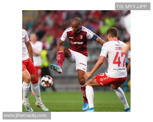 根特与贝尔格莱德红星激战正酣谁将赢得这场欧战巅峰对决 根特与贝尔格莱德红星激战正酣谁将赢得这场欧战巅峰对决