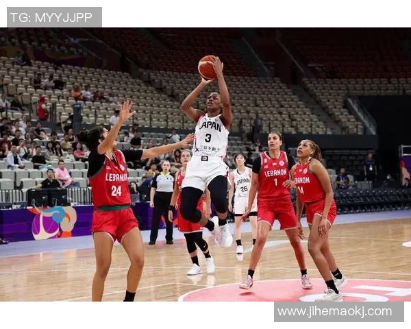 黑山女篮与瑞典女篮激战正酣谁能在国际赛场上笑到最后